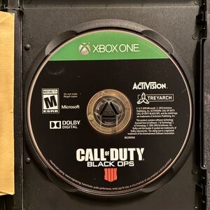 Call of Duty: Black Ops 4 for Xbox One - Black